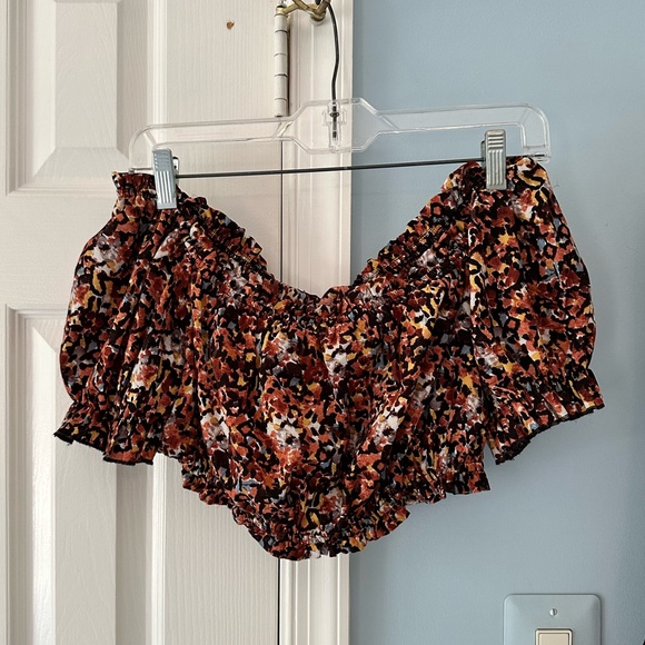 Two piece set - Picture 2 of 5